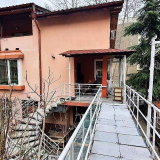 Астарта-Х Консулт продава къща с кабинет в централната част на гр.Хасково